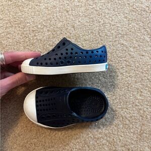 Kids Native Navy Blue Gradient Shoes